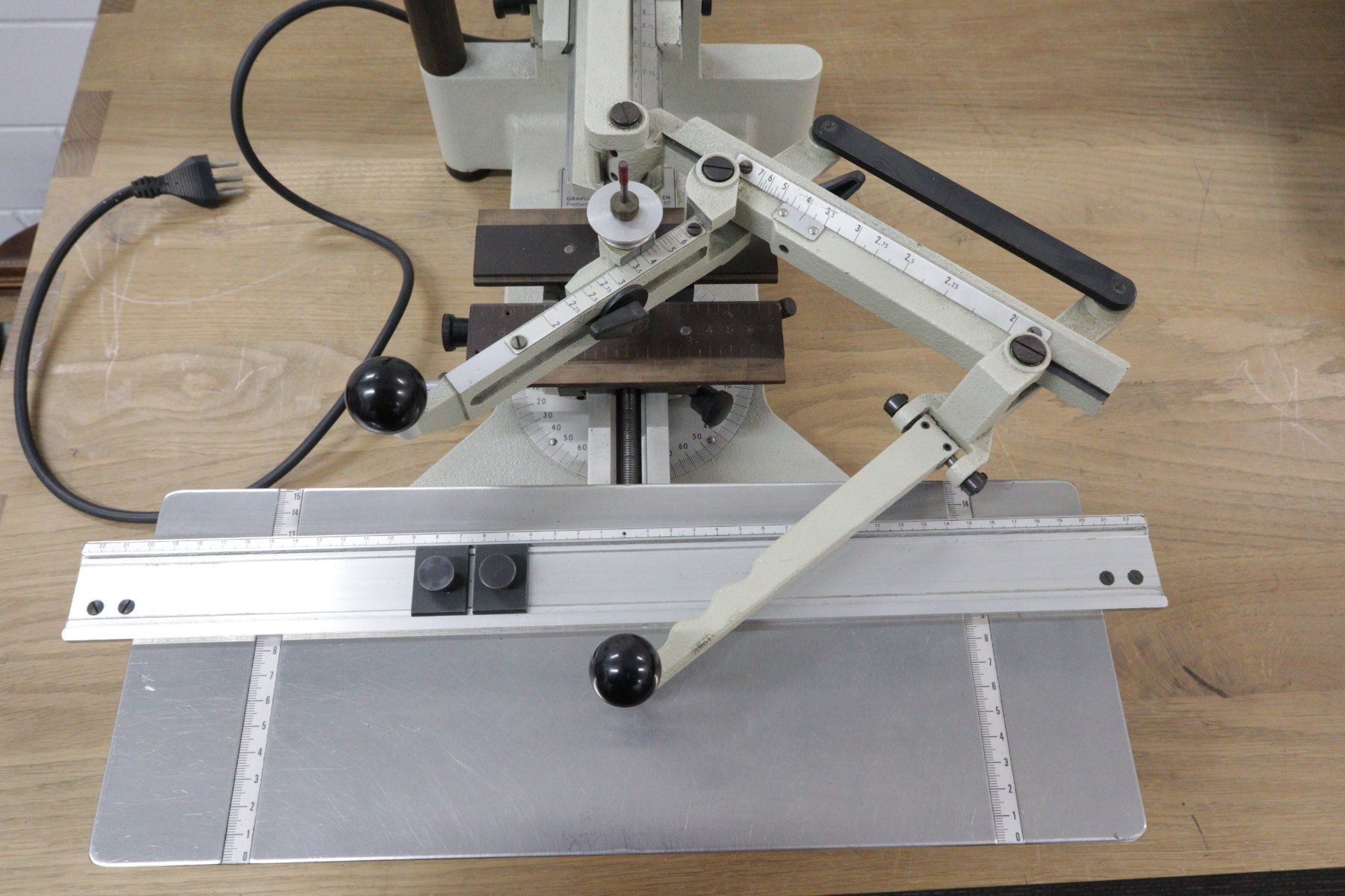 Alle Maschinen: Gravograph Graviermaschine – Gebraucht aus Volketswil von brockipfannenstil 1