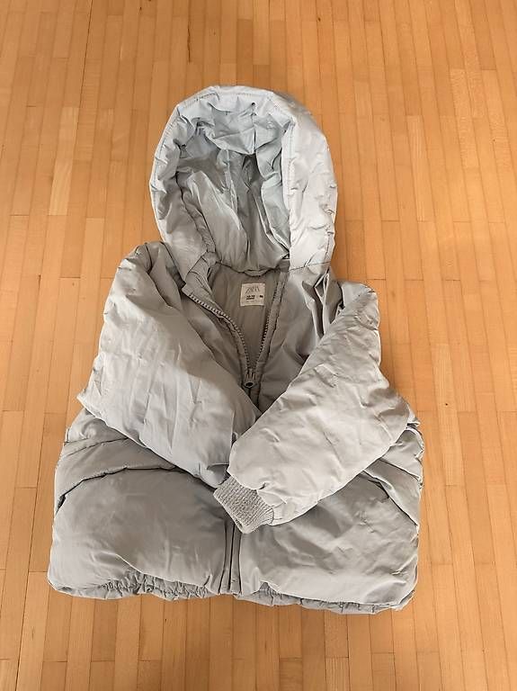 Vestes & Manteaux: Zara Winterjacke hellblau gesteppt Gr. 86 – D'occasion à Thalwil par nic_n9s8 1