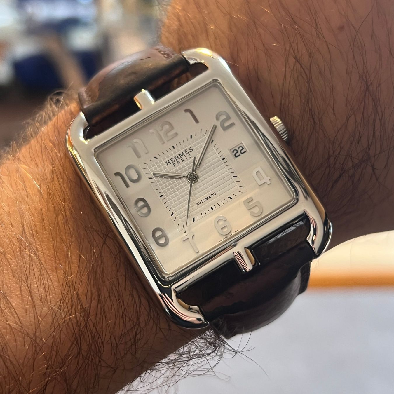 Hermès Montres: FLASH SALE Hermès Cape Cod Date Automatic Silver Dial CD6.71 – D'occasion à Carouge GE par Watchaser 3