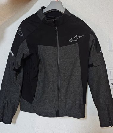 Veste Alpinestars taille M, comme neuve.