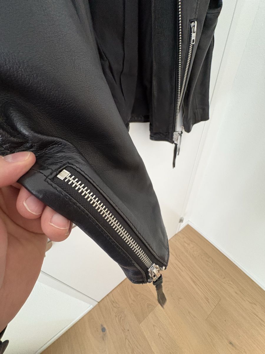 Jacken: Tigha Leather Jacket - Biker Style! – Gebraucht aus Obbürgen von cla_x9h6 3