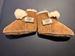 Baby Schuhe UGG braun gefüttert gebrauchter Zustand
