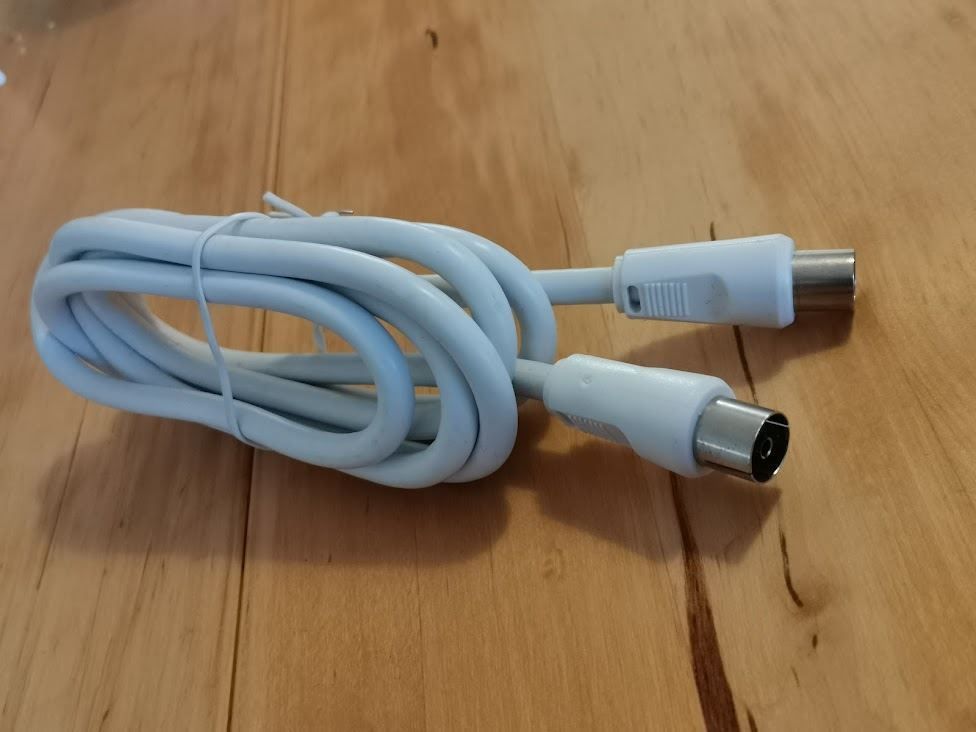 Cavi: Koaxialkabel ca. 150 cm – Usato da Zofingen venduto da noise123 1