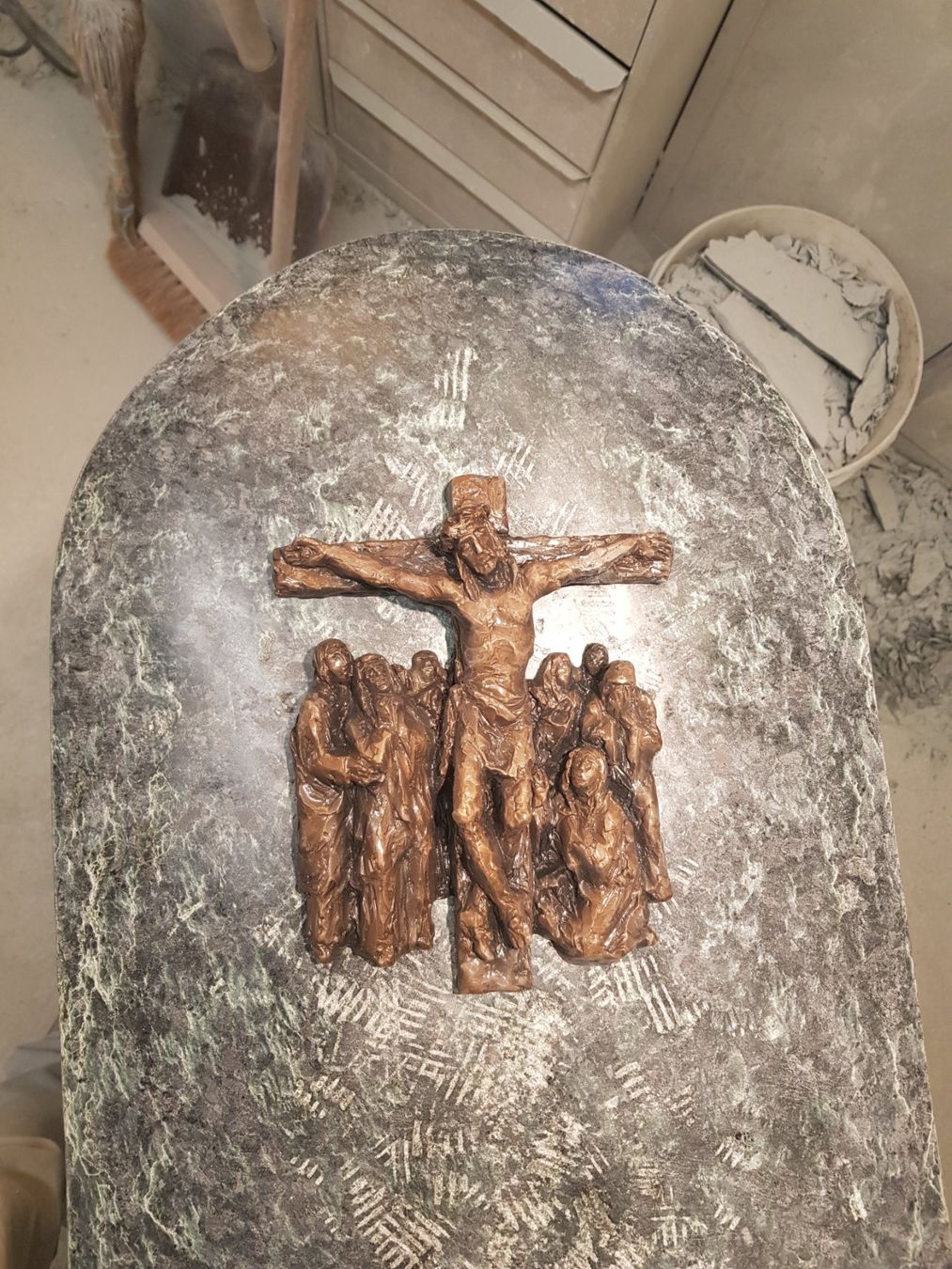 Sculture & Statue: Grabstein, Serpentin – Nuovo (secondo la descrizione) da Ehrendingen venduto da Amigo5 2