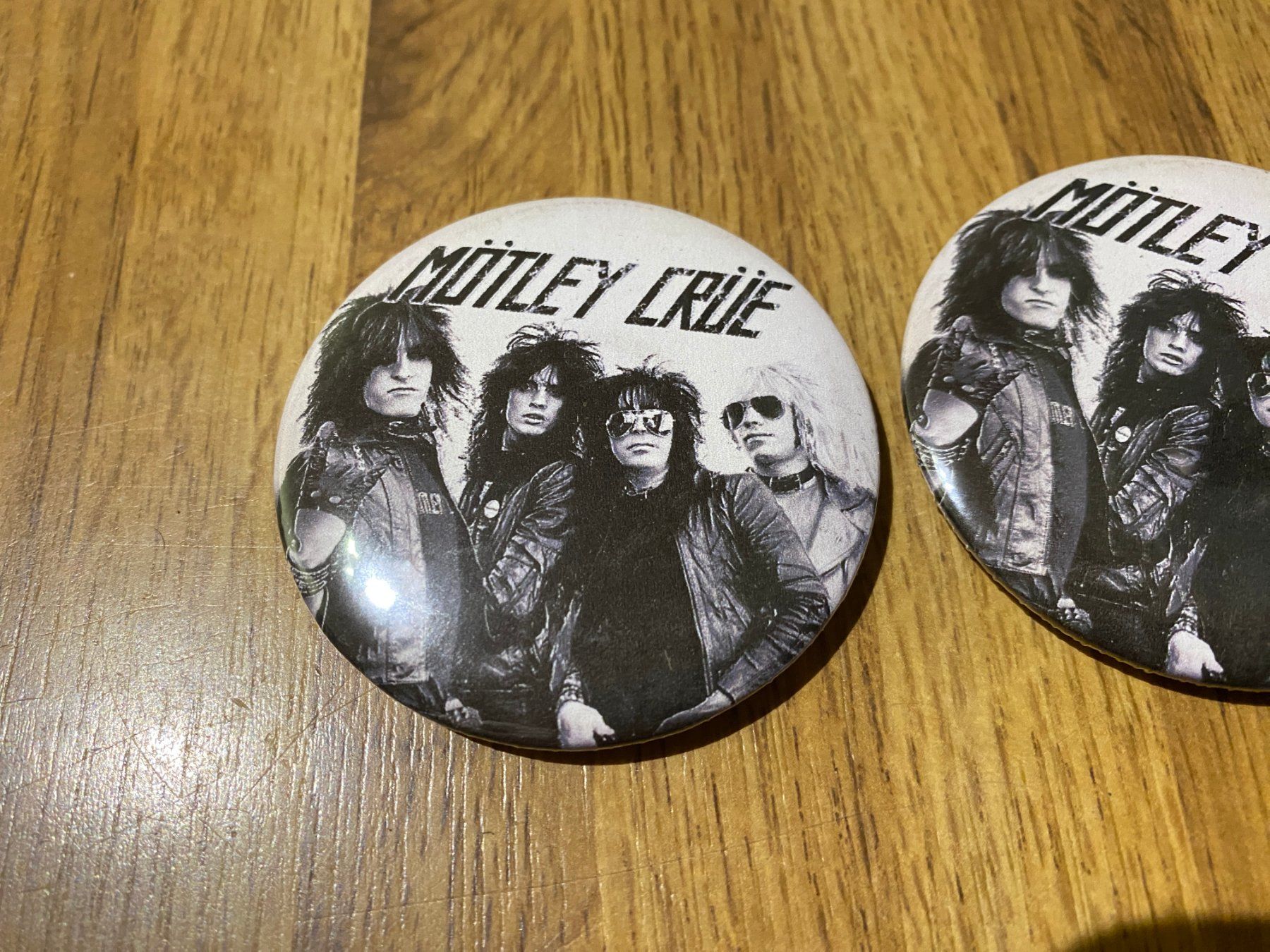 Plaketten & Abzeichen: Mötley Crüe - Magnet & Ansteck Badges! – Neu (gemäss Beschreibung) aus Basel von FatCatPacksTheRatt 3