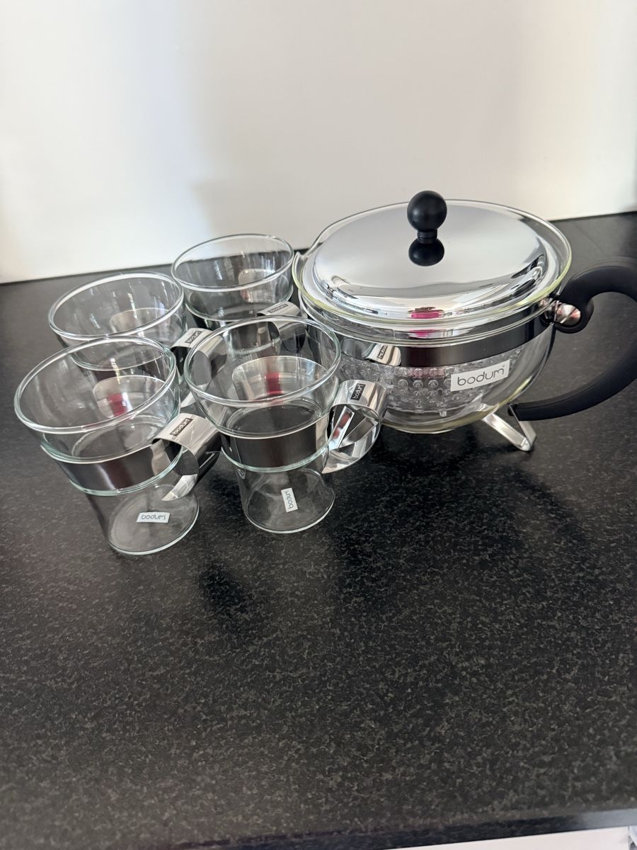 Bodum Set di piatti: Bodum Teeset inkl. 4 Teegläser – Nuovo (secondo la descrizione) da Staufen venduto da GiuliettaD 2