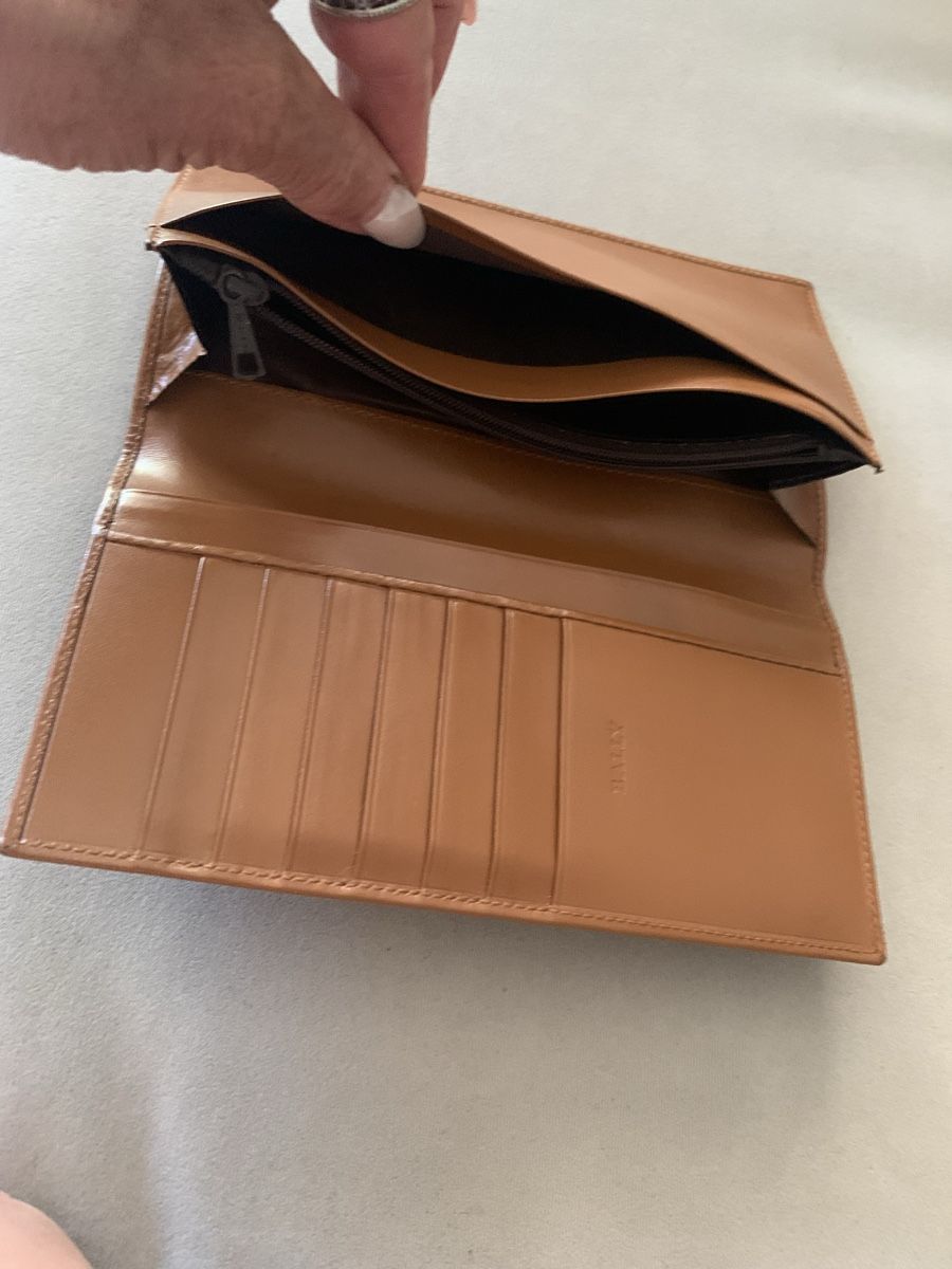 Bally Portemonnaie: Bally Portemonnaie – Gebraucht aus Bergdietikon von zor_856j 6