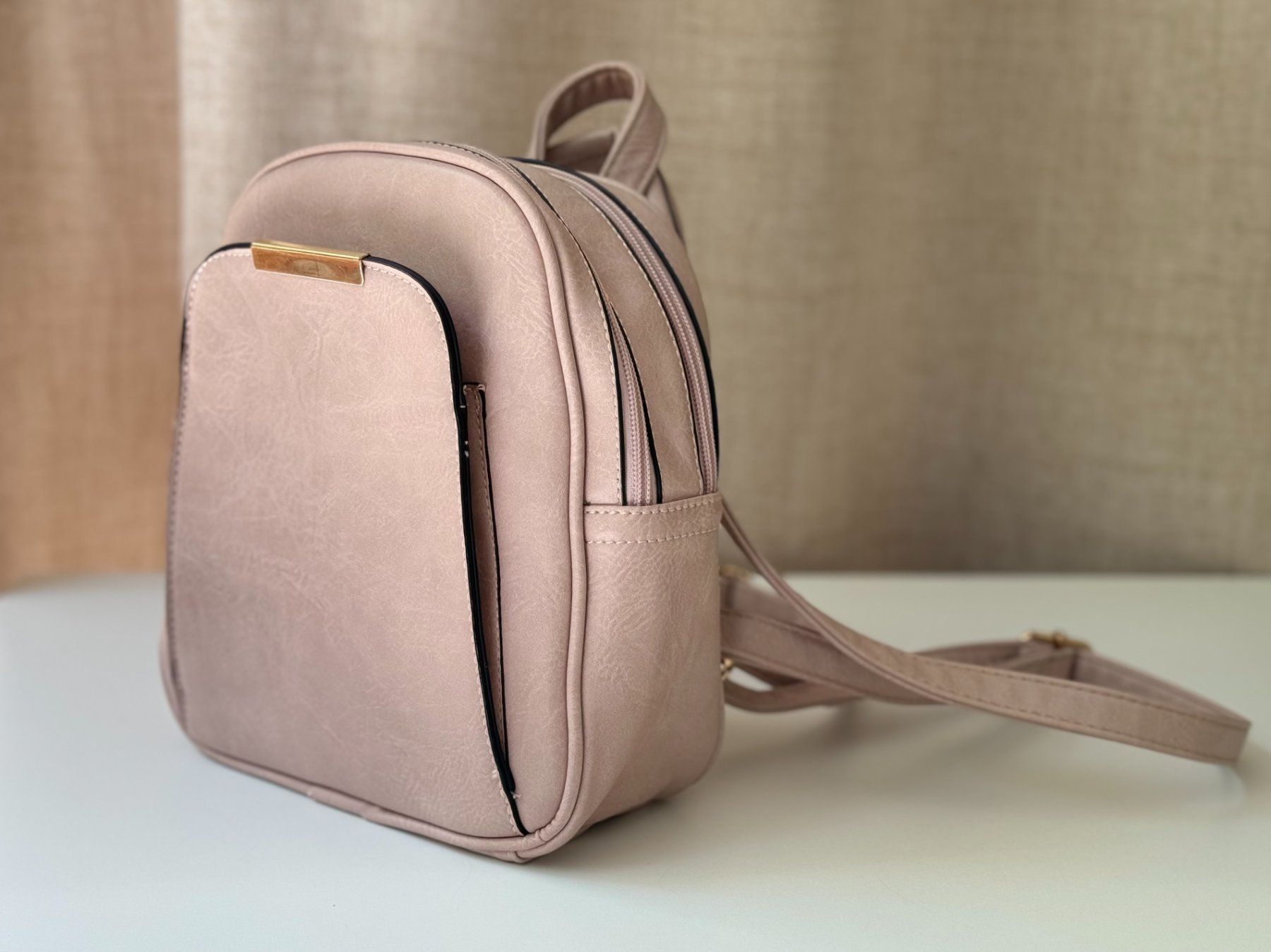 Rucksäcke: Petit sac à dos rose poudré – Gebraucht aus Genève von Reveur 1