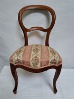 ANTIKER STUHL MIT POLSTER