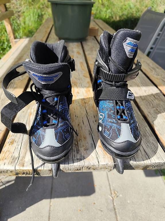 Patins à glace: Schlittschuhe Bladerunner Phaser Gr. 32-35  – D'occasion à Thusis par phil_gr 1
