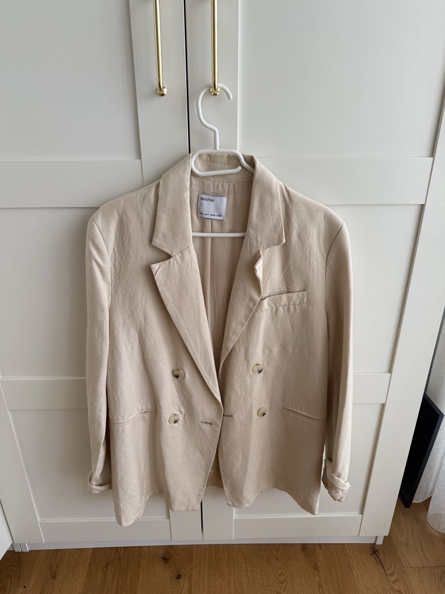 Bershka Giacche: Bershka Blazer beige Grösse S – Usato da Grenchen venduto da Bach94