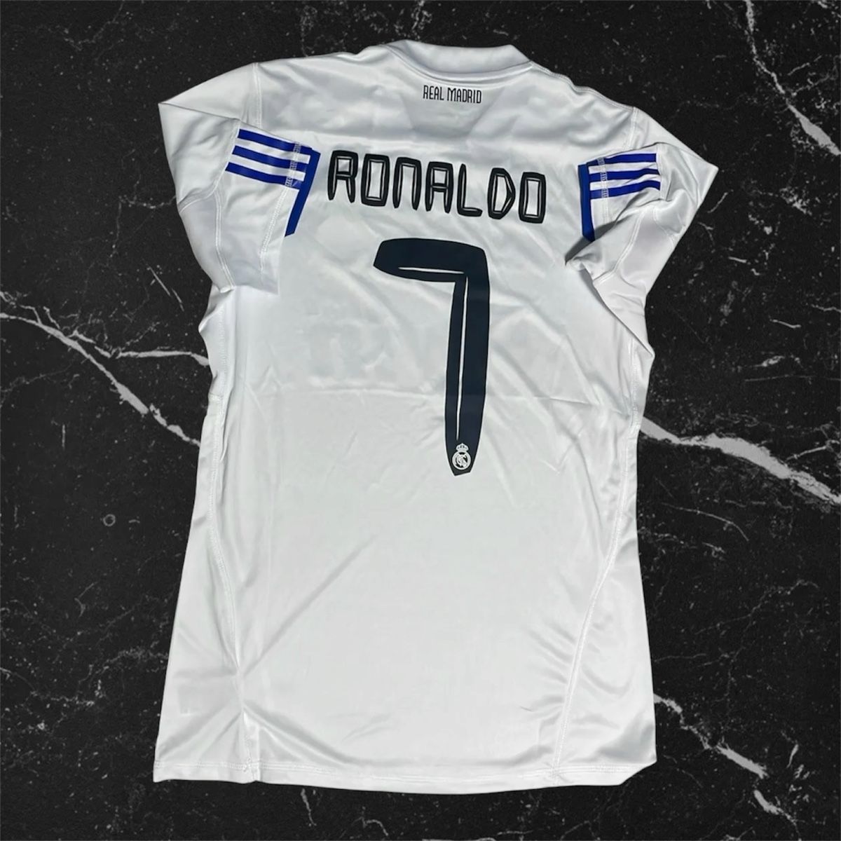 Real Madrid Canottiere & Pantaloni: Real Madrid Trikot Ronaldo Grösse L – Nuovo (secondo la descrizione) da Frenkendorf venduto da a_1999 1