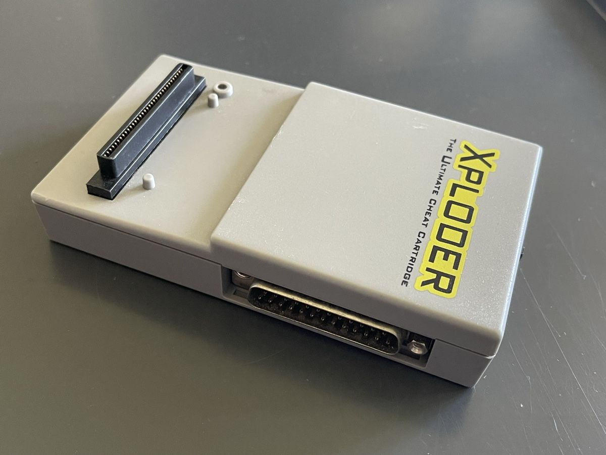 Console: PS1 - Xploder Cheat Cartridge - Ultimatives Game-Erlebnis! – Usato da Zuerich venduto da Dorsi
