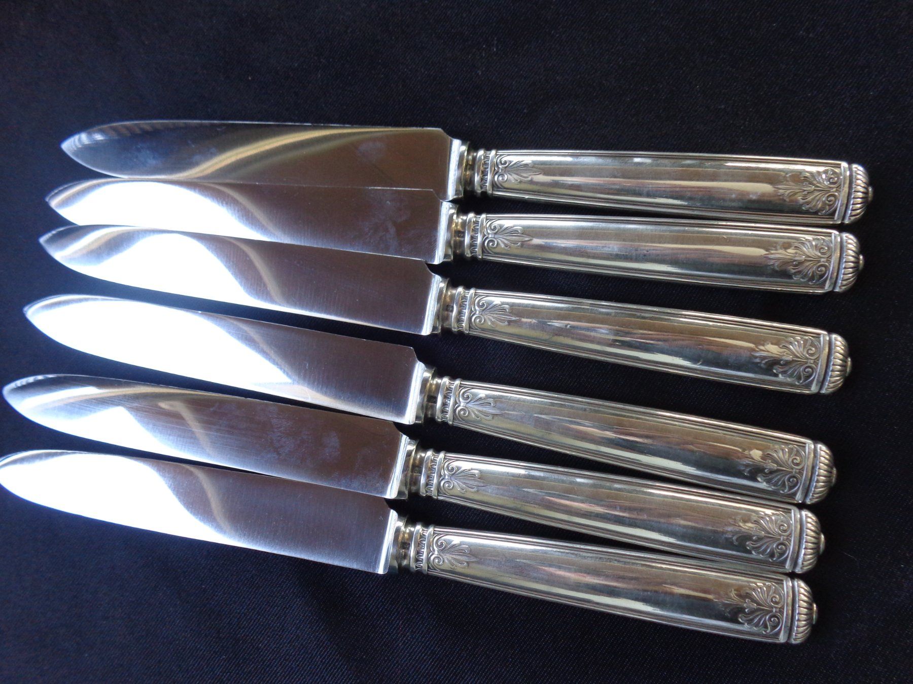 Christofle Bestecksets: * 6 X GRANDE COUTEAUX CHRISTOFLE MAILMASON ORIGINAL – Neu (gemäss Beschreibung) aus Morges von argento.oro.65 4