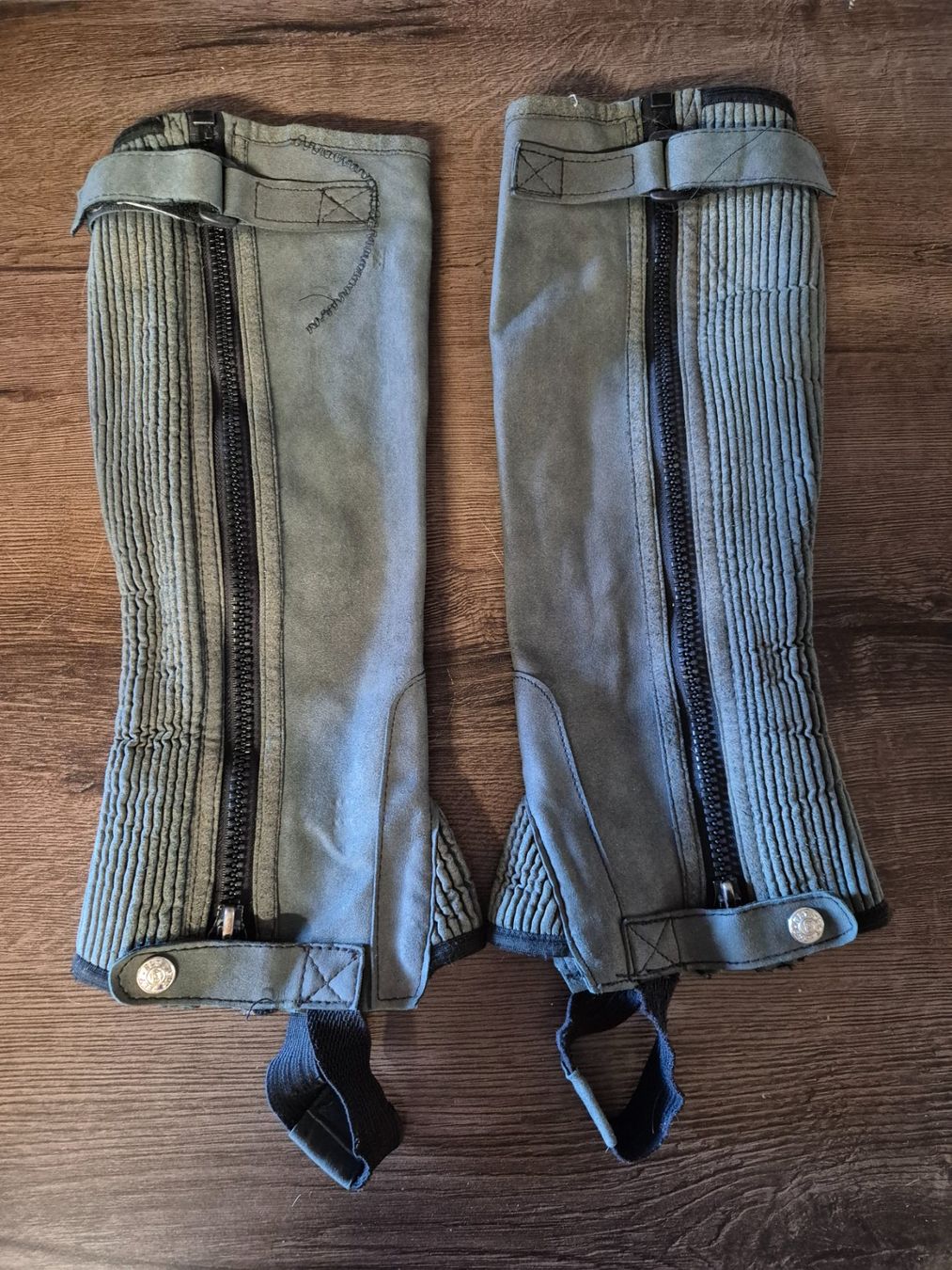 Jambières & Bandages: Chaps L – D'occasion à Meggen par Orrinka20
