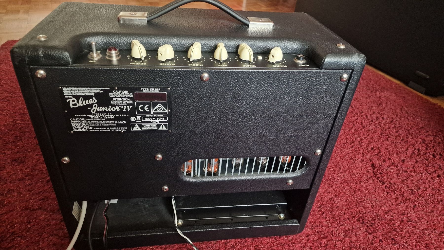 Fender Amplificatori: Blues Junior IV + Z amp Attenuator break- lite – Usato da Plan-les-Ouates venduto da Teksmeks 1