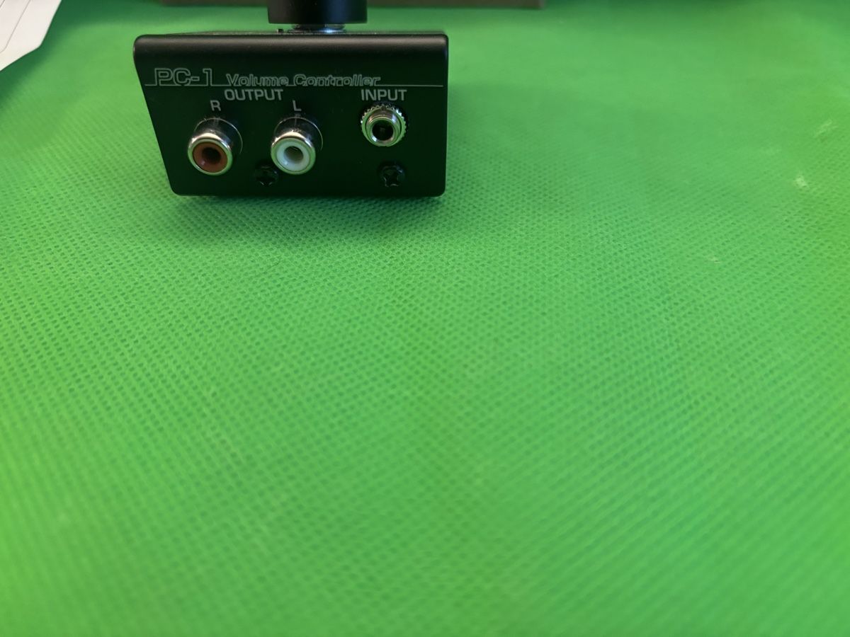 Attrezzatura per studi di registrazione: Fostex Volume Controller PC-1e(B) schwarz neuwertig – Nuovo e nell'imballaggio originale da Kilchberg ZH venduto da bionicdog 2