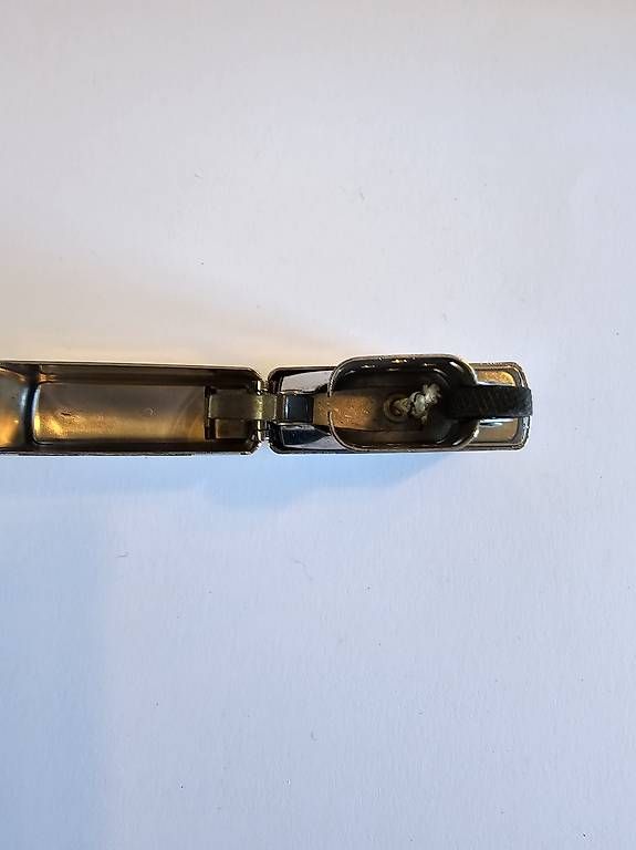Zippo Accendini: ZIPPO mit Vampirmund – Usato da St. Gallen venduto da Murita 3