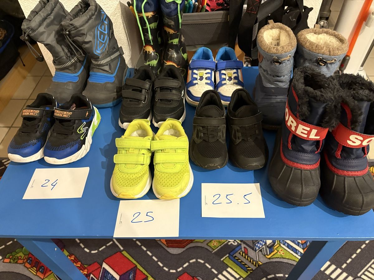 Scarpe per ragazzi: Scarpe bambino – Usato da Contra venduto da Bluma02