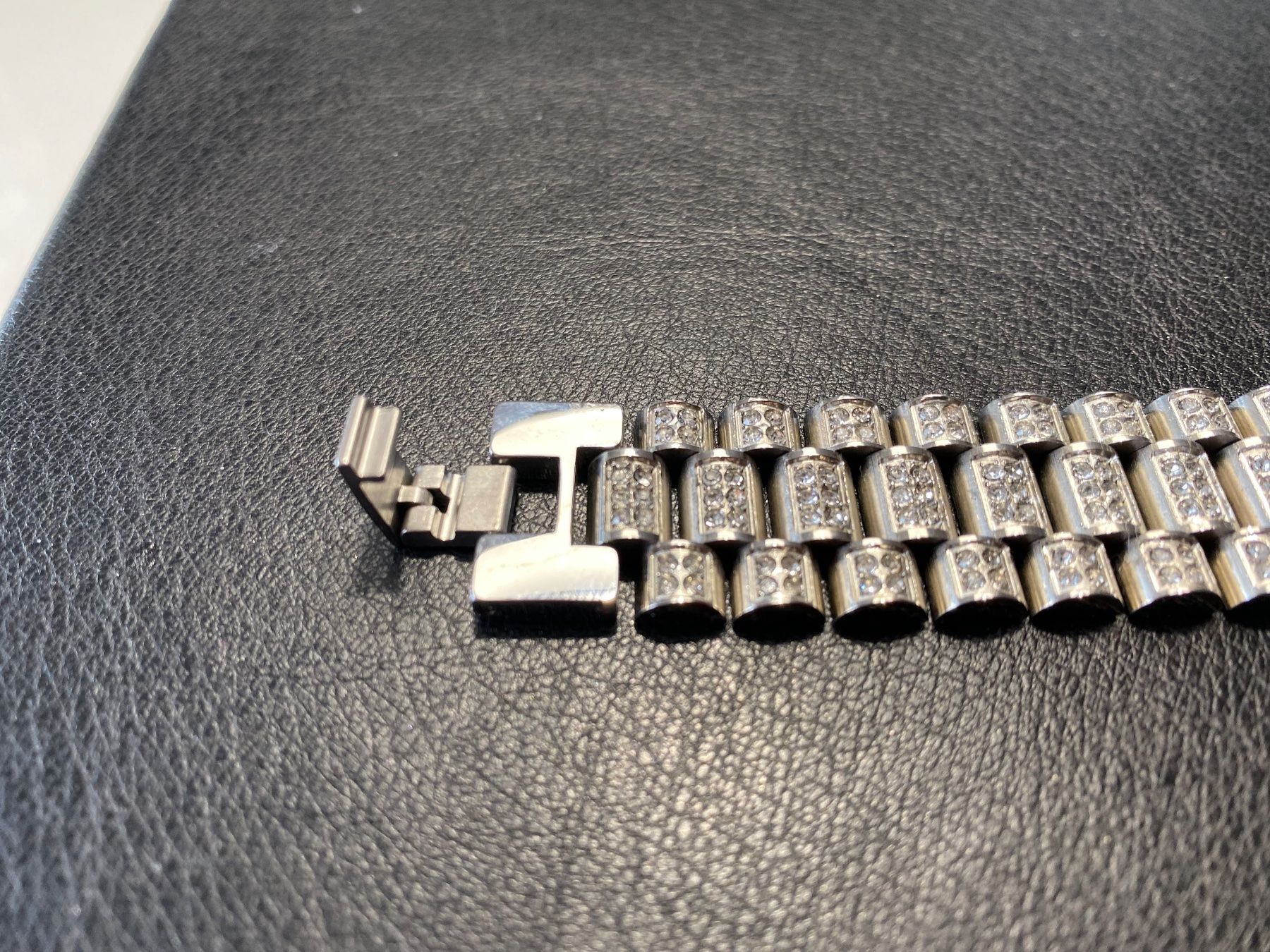 Armbänder & -reifen: Bracelet Présidentiel DayDate Acier – Neu (gemäss Beschreibung) aus Bottens von 2Lens 3