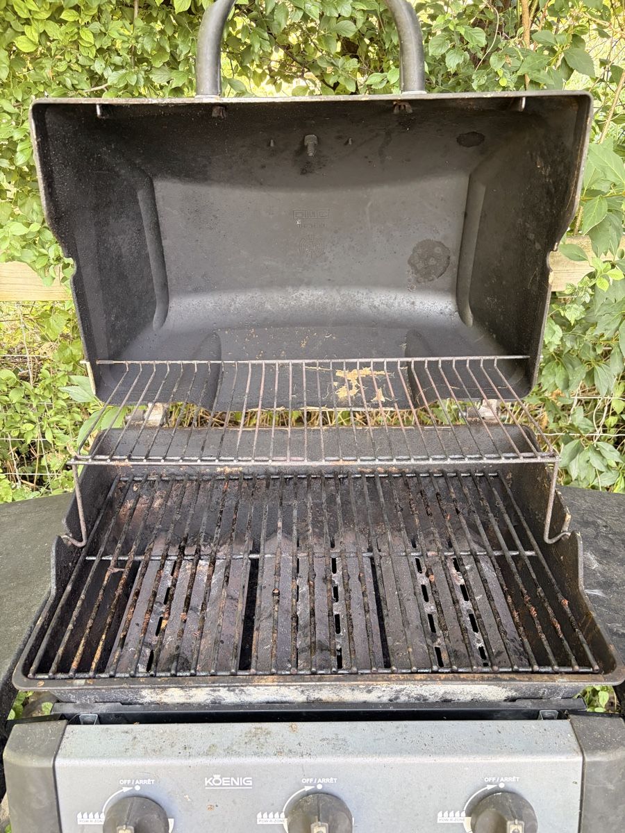 Griglie: Grill König Gasgrill mit 3 Brennern – Usato da Dürnten venduto da binop 3