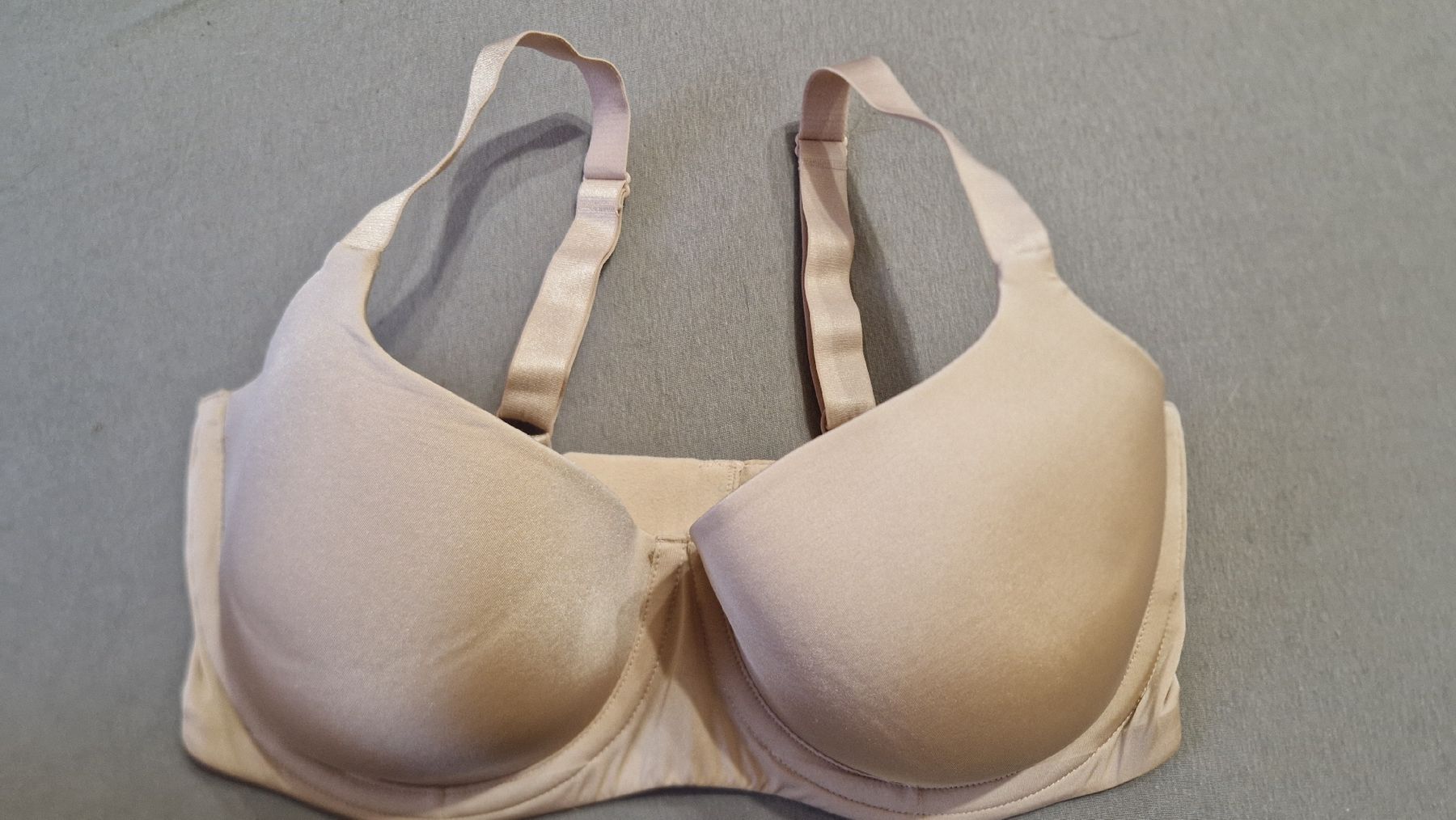 H&M Altra biancheria intima: BH H&M beige, Grösse 85D – Nuovo (secondo la descrizione) da Oberengstringen venduto da Sheera7