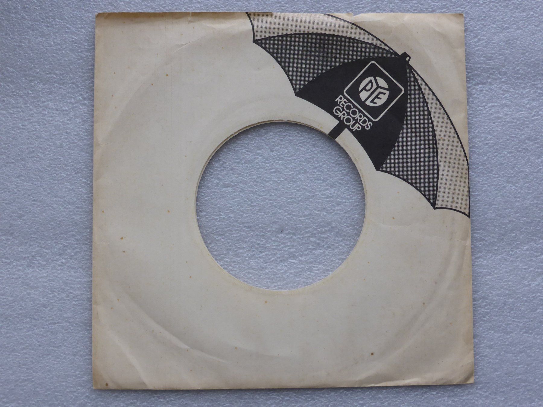 Vinyles: Vinyl Single   GLADYS KNIGHT & THE PIPS – D'occasion à Küssnacht am Rigi par Mondkinder