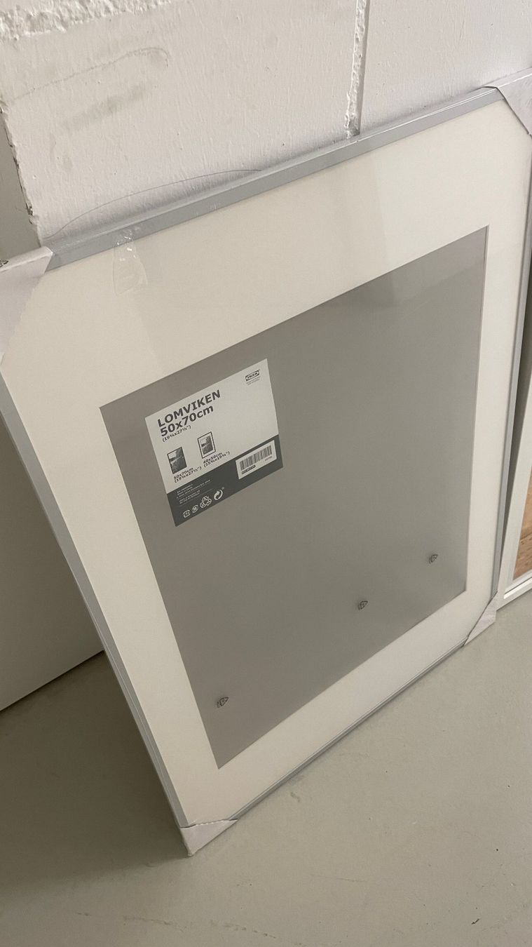 Ikea Cornici: 3 Bilderrahmen 50x70 cm – Nuovo (secondo la descrizione) da Burgdorf venduto da Crown. 4