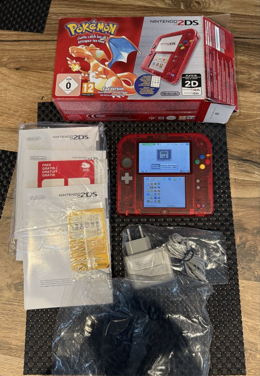 Nintendo Konsolen: Nintendo 2DS Pokemon Rote Edition mit OVP – Gebraucht aus Buchs SG von  1