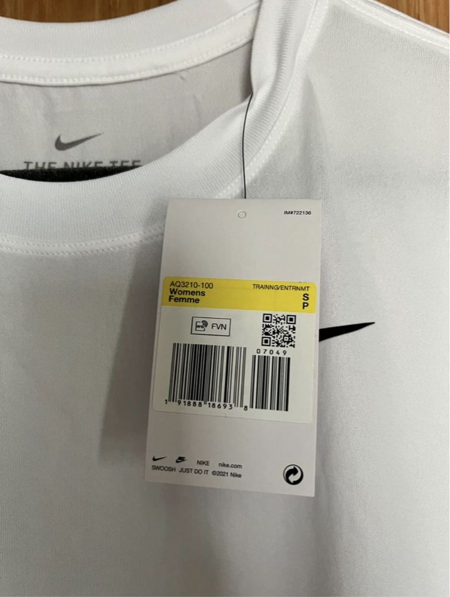Nike T-Shirts: Nike T-Shirt – Neu und originalverpackt aus Frutigen von lurit 2