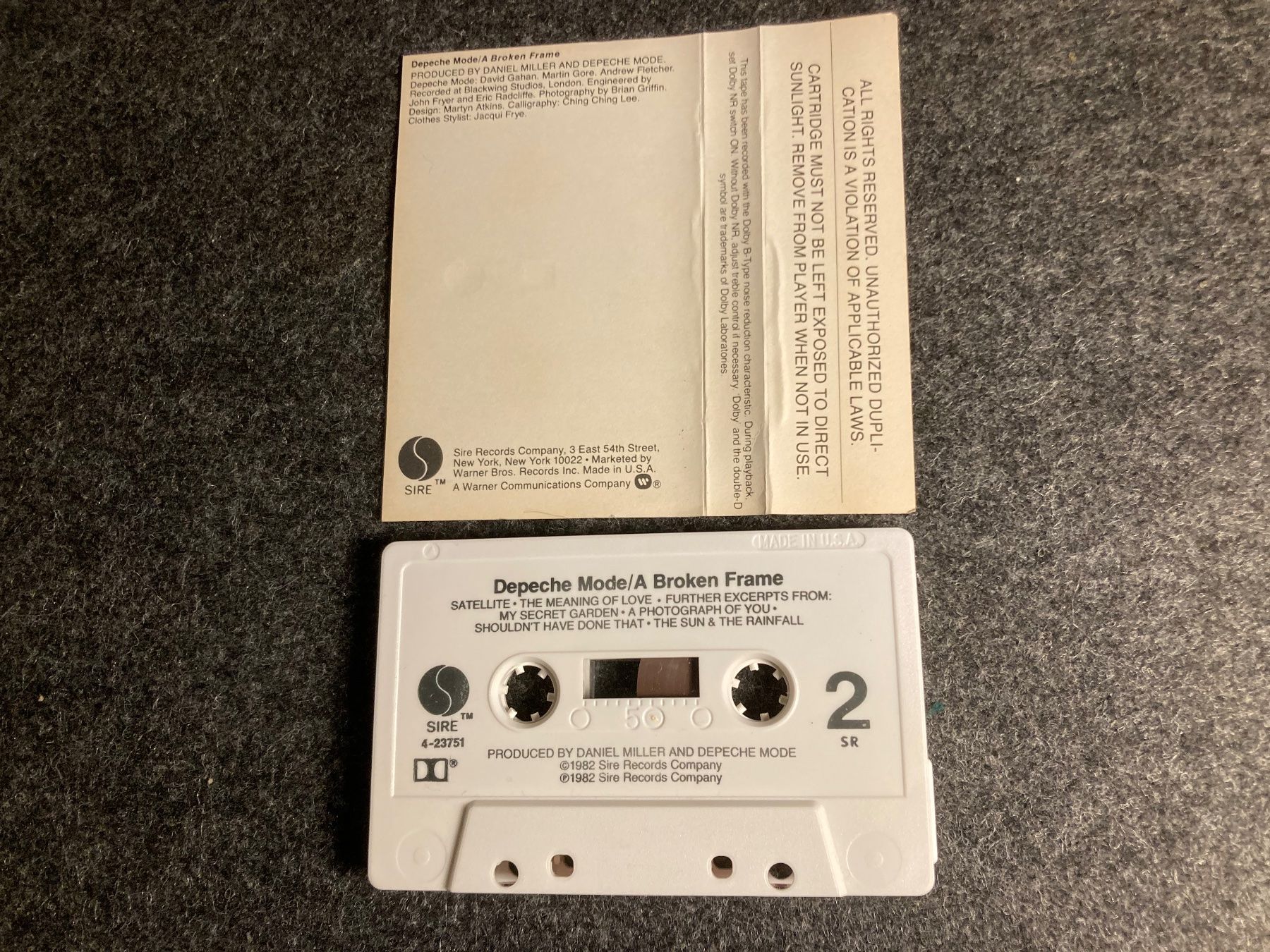 Musicassette: Depeche Mode - A Broken Frame (MC) – Usato da Fribourg venduto da Karushi 4