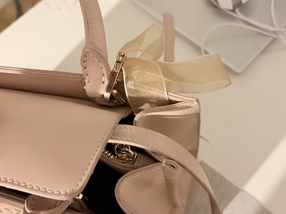 Roberto Cavalli Borse da donna: Handtasche Cavalli Class hellrosa Lasercut Design neu – Usato da Bauma venduto da duj_9dsw 1