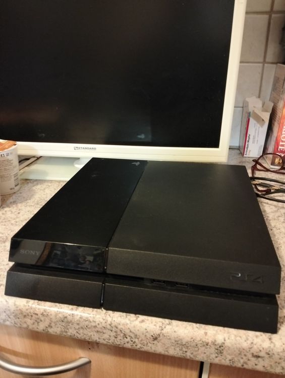 Console PS4 NE S ALLUME PAS Kaufen auf Ricardo
