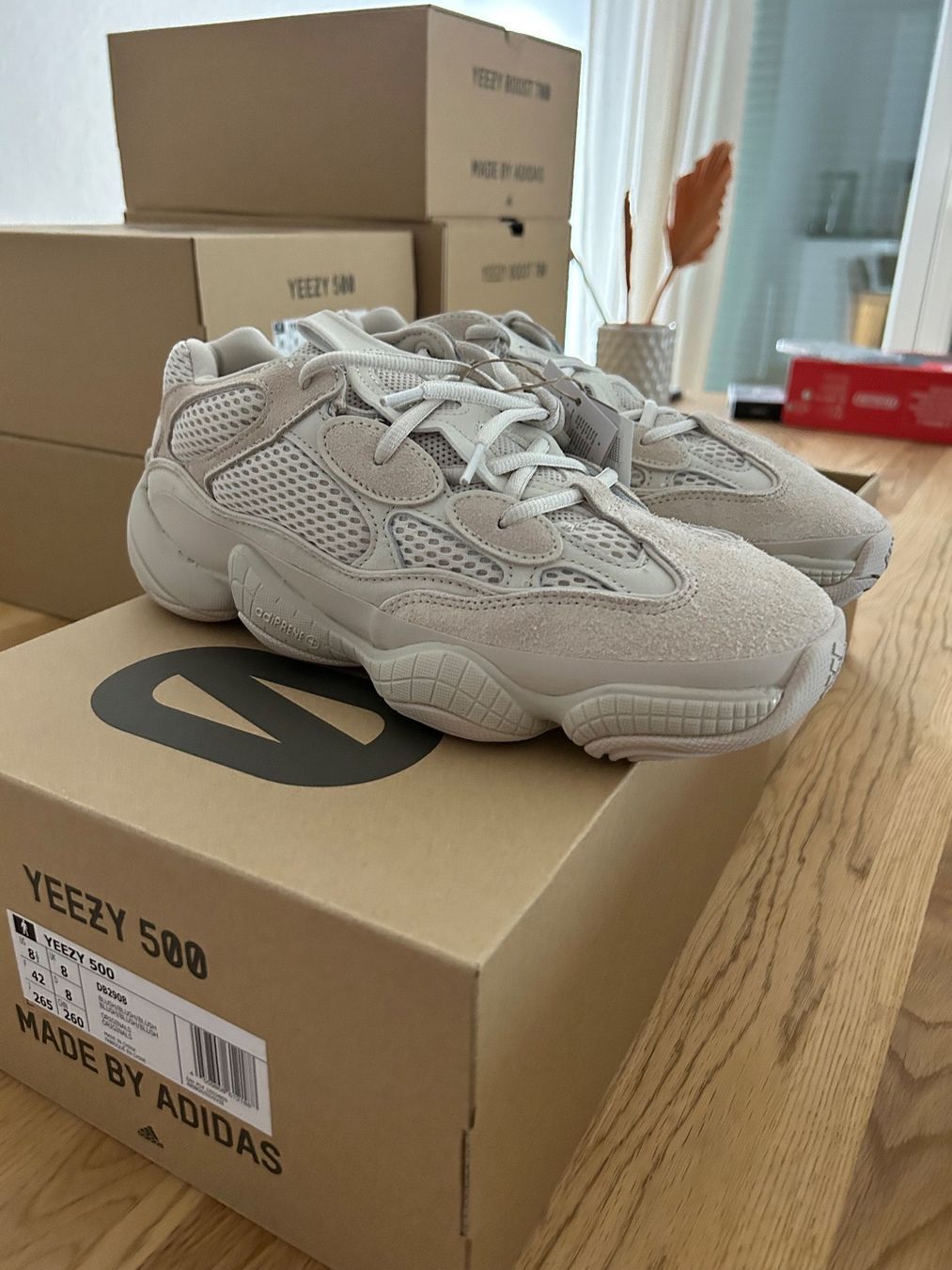 Adidas Scarpe da uomo: adidas Yeezy 500 Blush – Nuovo e nell'imballaggio originale da Neftenbach venduto da Vespa796