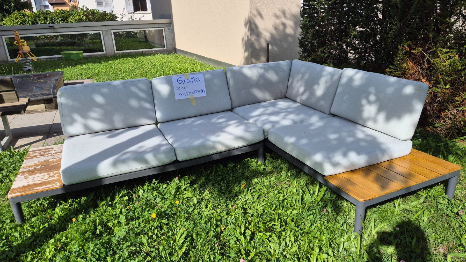 Divani: Garten lounge gratis, gebraucht – Usato da Kriens venduto da Mng1988