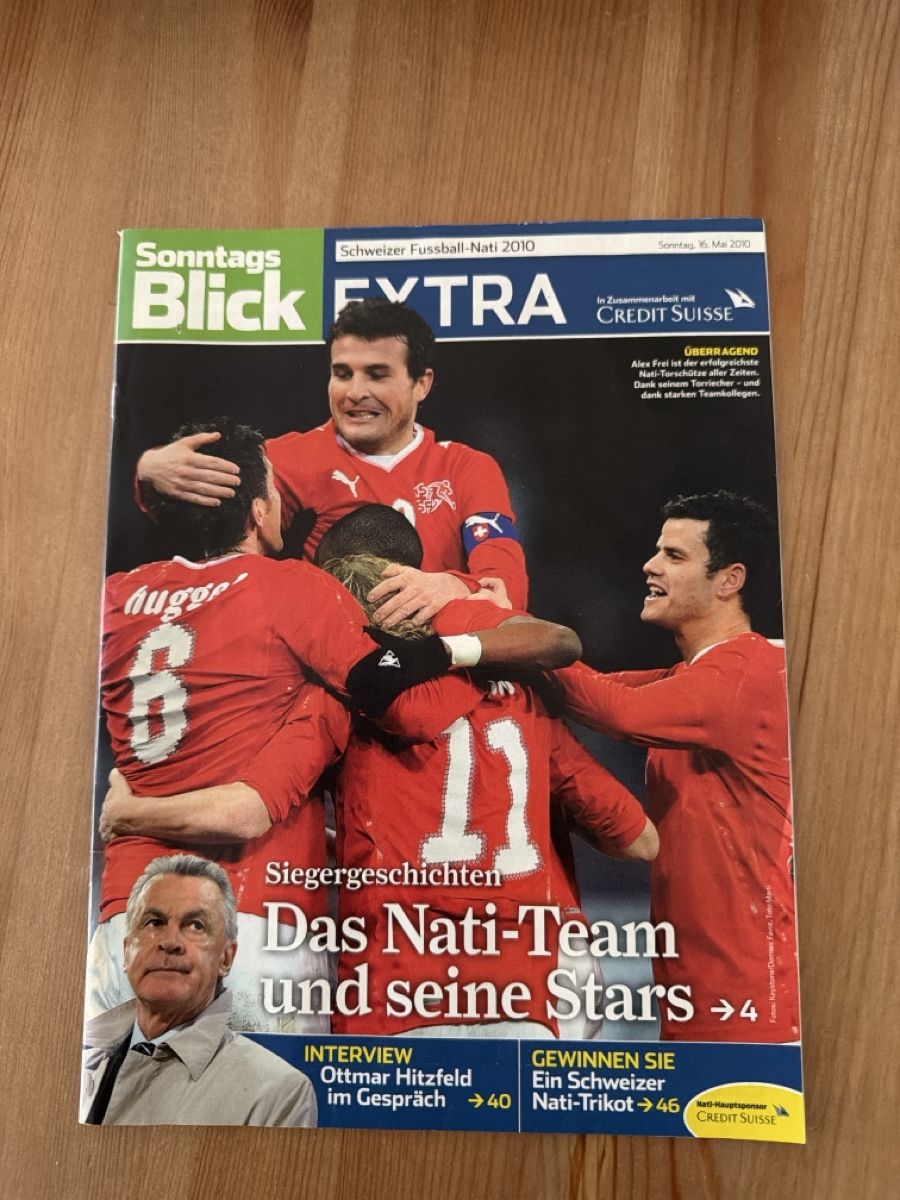 Riviste & Magazine: Sonntags Blick Extra: Schweizer Nati-Team & Stars 2010 49 – Usato da Gelterkinden venduto da LPKAL