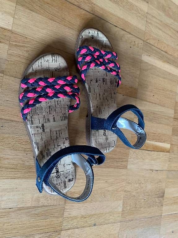 Scarpe per ragazze: Sandalen 31 – Usato da Zürich venduto da vag1981