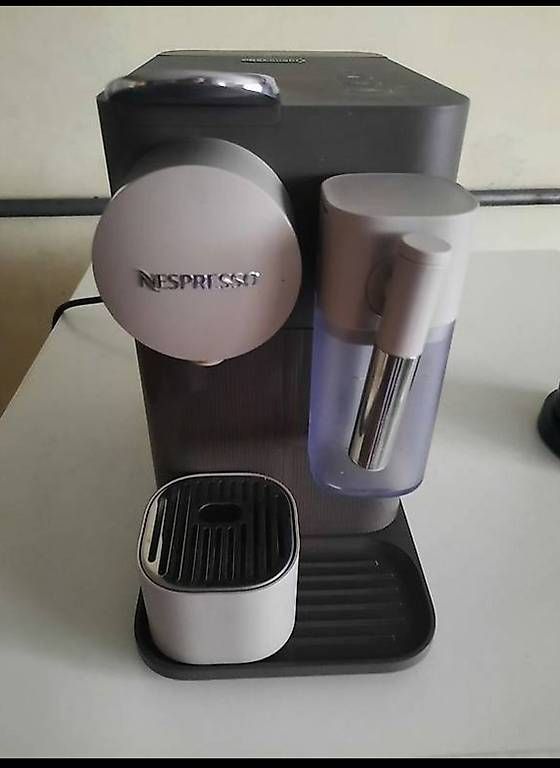Kaffeemaschinen & Espressomaschinen: Nespresso Lattissima One – Gebraucht aus Losone von hcm_jvn8 1
