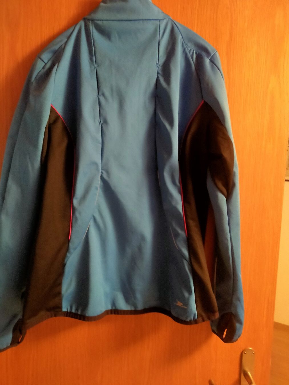 Completi & Tailleur: Damen Lauf-Freizeittrainer Gr.38 – Usato da Oberhofen TG venduto da tryxta 1