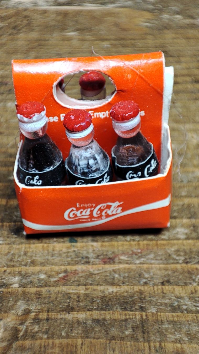 Bottiglie: Wunderschöne Magnete alte COCA-COLA Mini FLASCHEN/ BÜCHSEN – Usato da Gelterkinden venduto da MYSTOREFORYOU4460