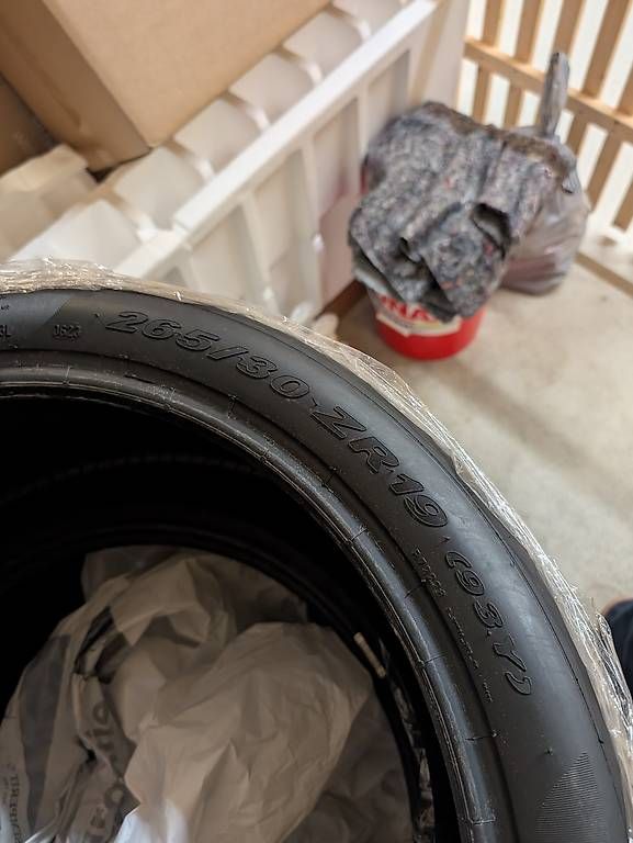 Pneumatici & Ruote complete: Pirelli P Zero Trofeo R AO Semi-slicks – Usato da Baden venduto da gfe_ll67 1