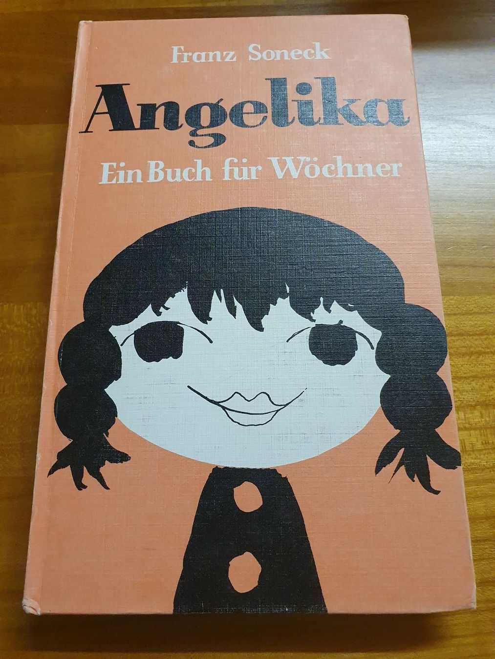 Libri: Angelika- Ein Buch für Wöchner – Usato da Oberdorf BL venduto da BaldenEagle
