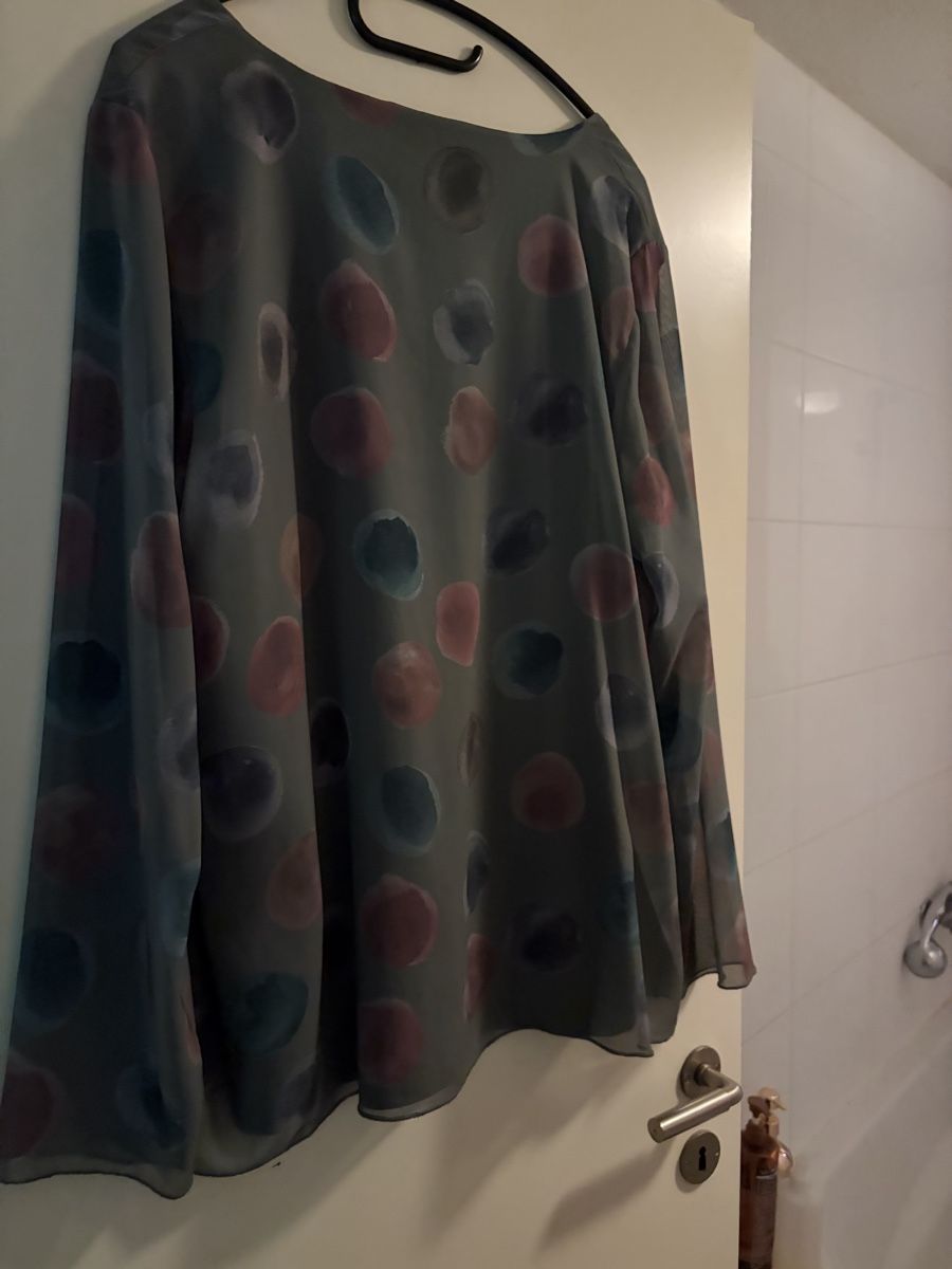 Camicette: Schöne Bluse Grösse 44 – Usato da Zürich venduto da Ibifand 1