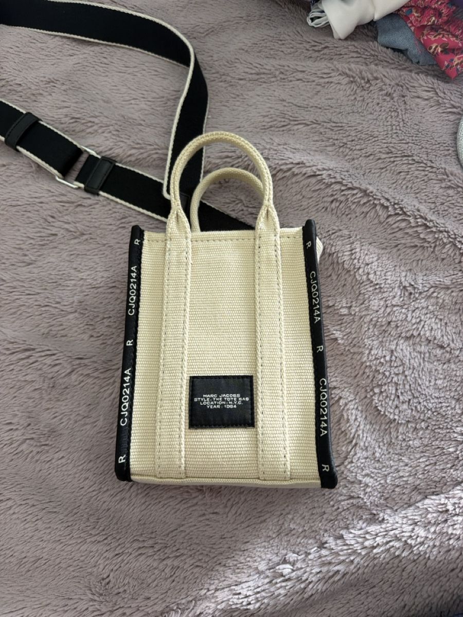 Marc Jacobs Sacs: sac à main marc jacobs  – Neuf (Voir description) à Sion par tatiana.1508 1