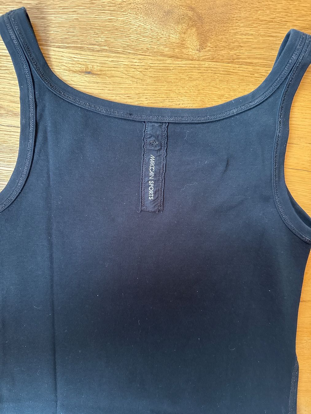 Marc Cain T-shirt: longtop marc cain – Usato da gurzelen venduto da malu04 5