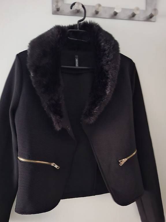 Giacche: Jacke – Usato da Münchenstein venduto da Salvis_68