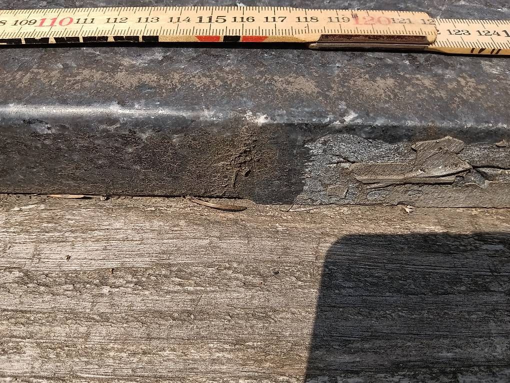 Pietre & tegole: Ehemalige Küchenabdeckung gebraucht – Usato da Schwarzenbach BE venduto da pat_259t