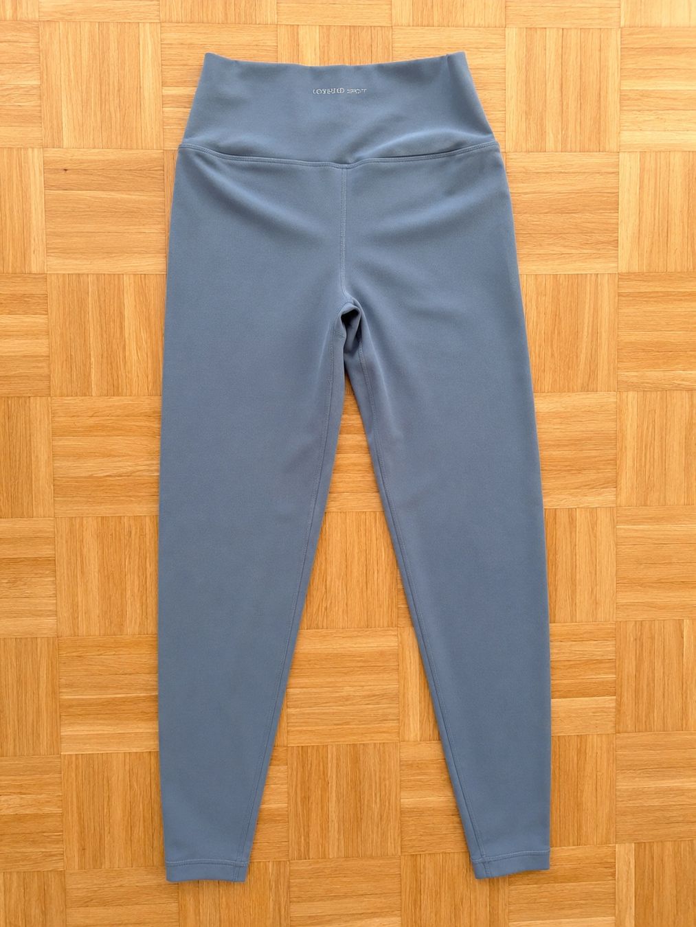 Oysho Leggings: Oysho Leggings blue size S good condition – Nuovo (secondo la descrizione) da Zürich venduto da ei_8006