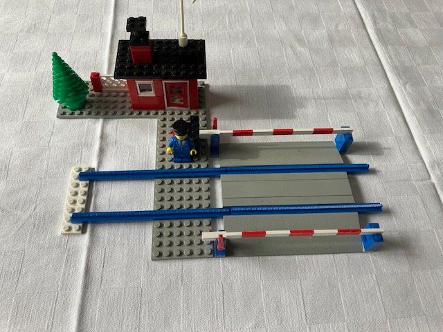 Lego Giocattoli: Lego Eisenbahn-Anlage – Usato da Bern venduto da Refrili 1