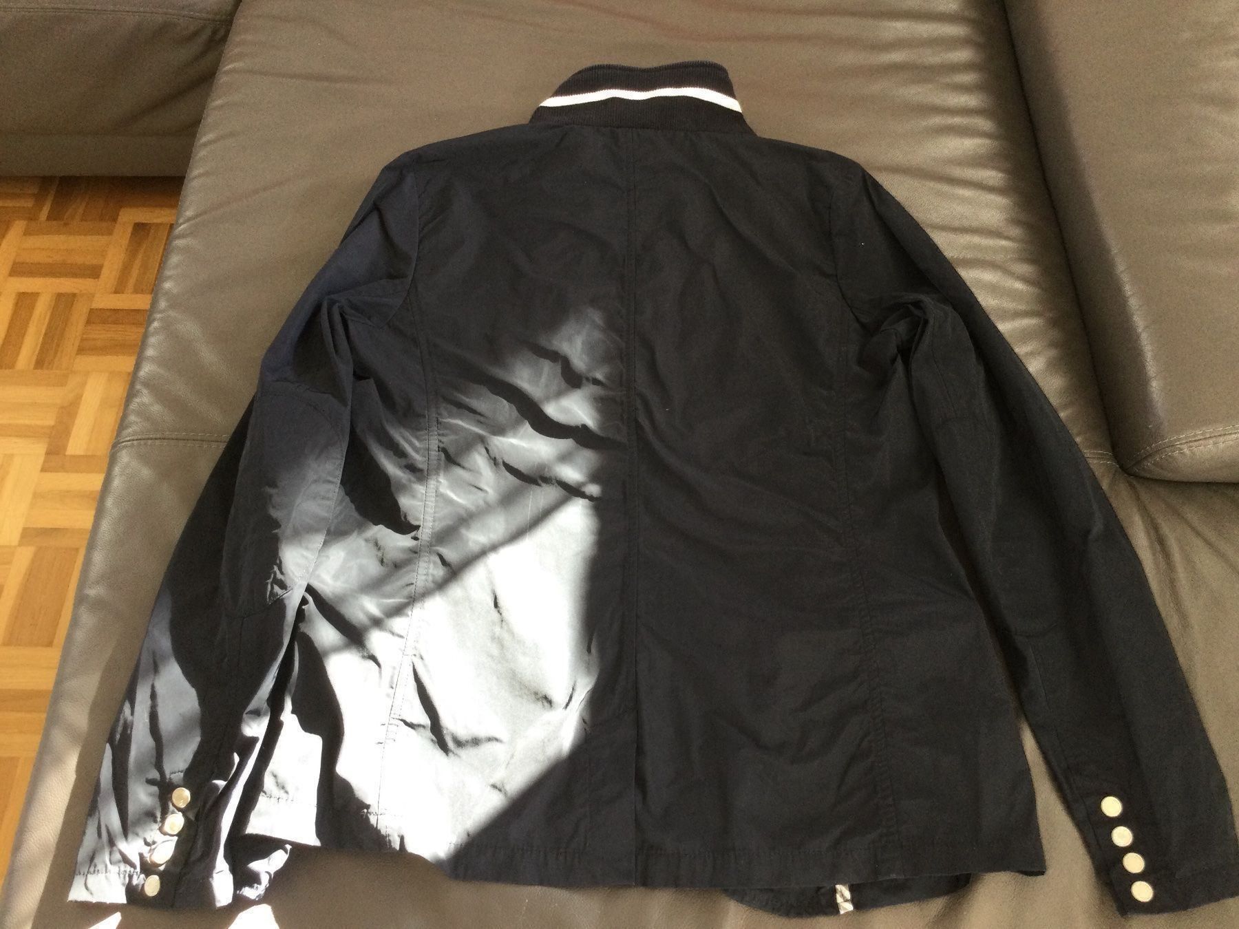 Armani Giacche & Cappotti: schöne Übergags-Jacke Armani – Usato da Horw venduto da Benny017 3